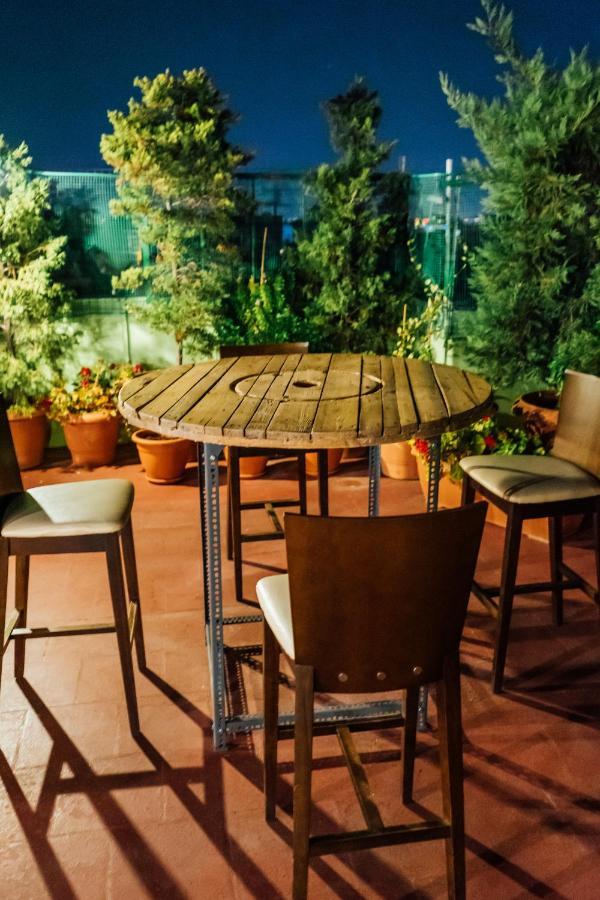 Hotel Exarchion Афіни Екстер'єр фото