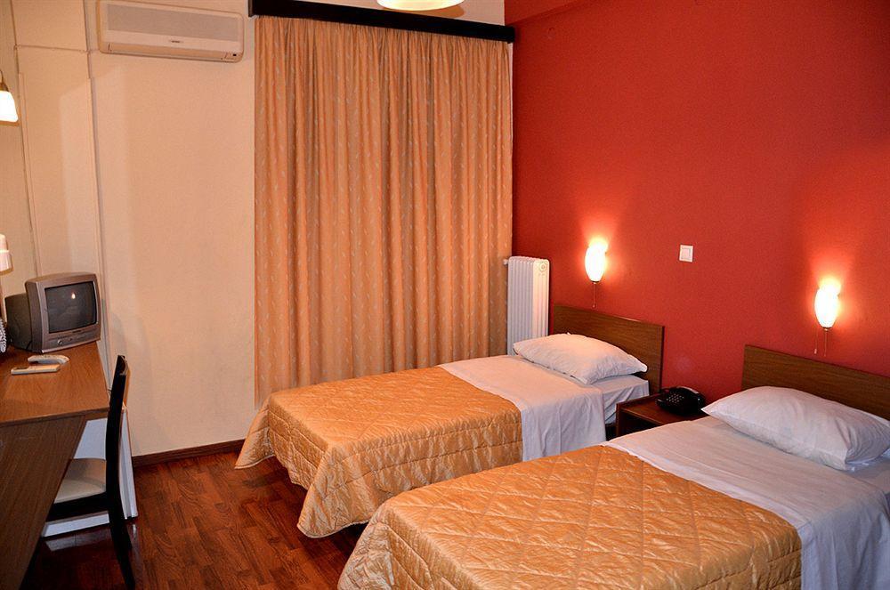 Hotel Exarchion Афіни Екстер'єр фото