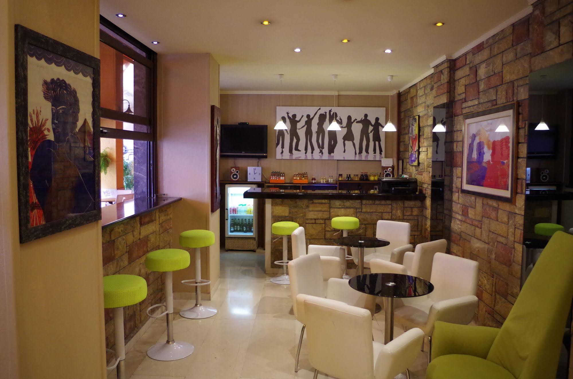 Hotel Exarchion Афіни Екстер'єр фото