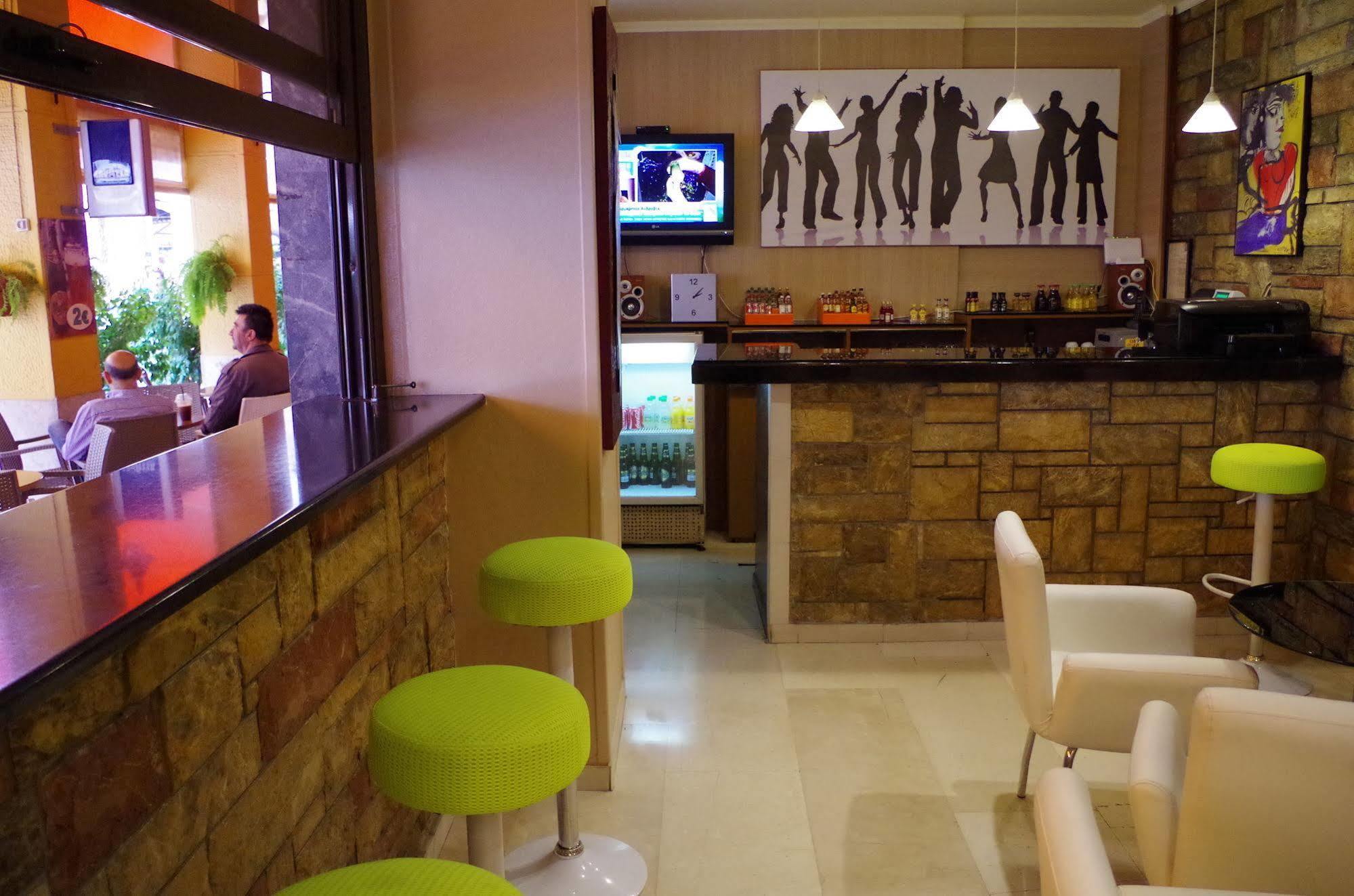 Hotel Exarchion Афіни Екстер'єр фото